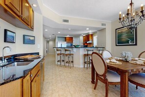 Unclassified image, 4 of 49, button