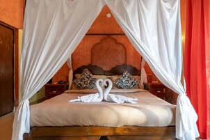 Premium Room with Private Balcony | Minibar, in-room safe, soundproofing, iron/ironing board