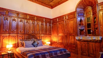 Quarto premium | 2 quartos, roupas de cama premium, cofres nos quartos