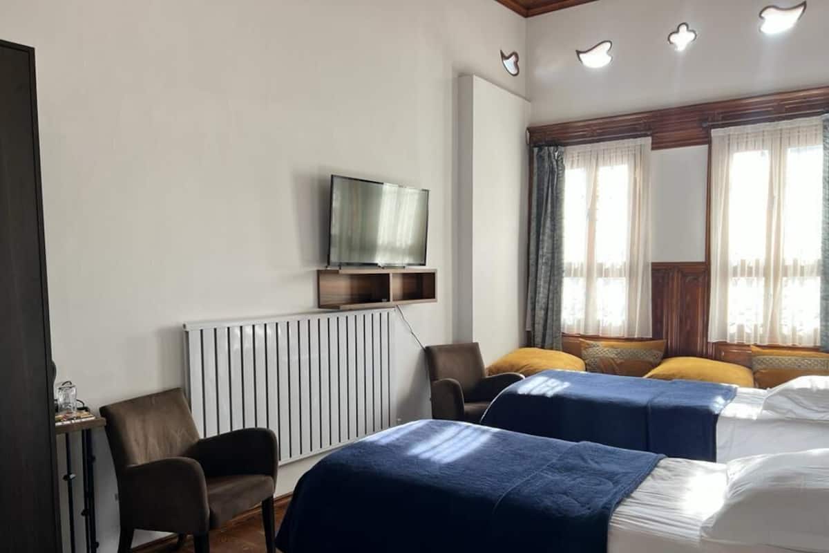 Standard Twin Room, Smoking, Mountain View | 2 bedrooms, premium bedding, in-room safe, individually furnished