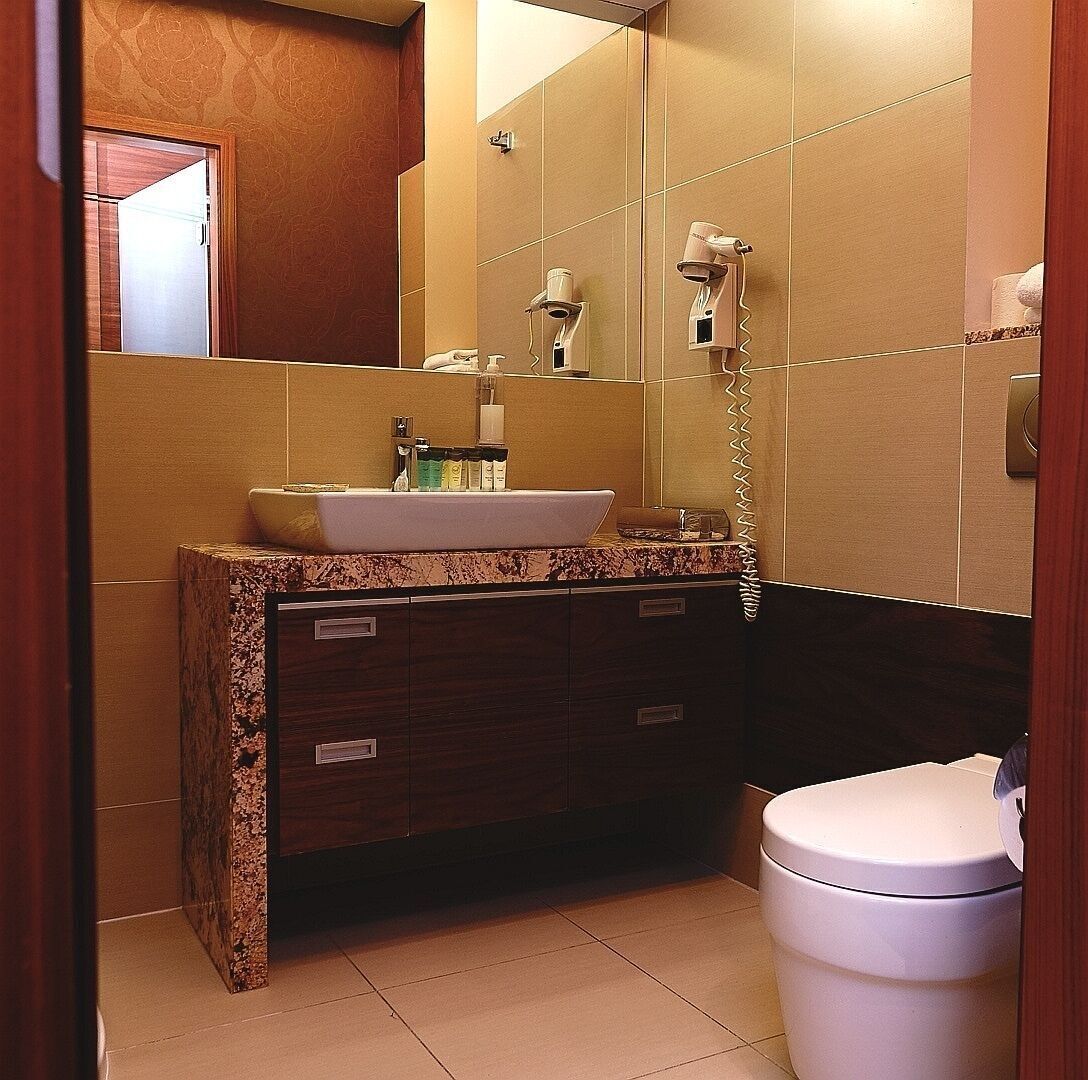 Bathroom | Slippers, towels