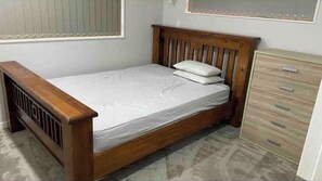 1 bedroom, free WiFi, bed sheets