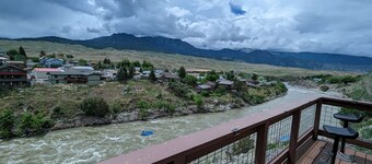 Yellowstone Treasure Guest House #2