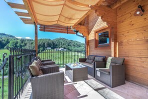 Family Chalet, Multiple Bedrooms, Mountainside (House Of Nature With Sauna And Tents) | Terrace/patio