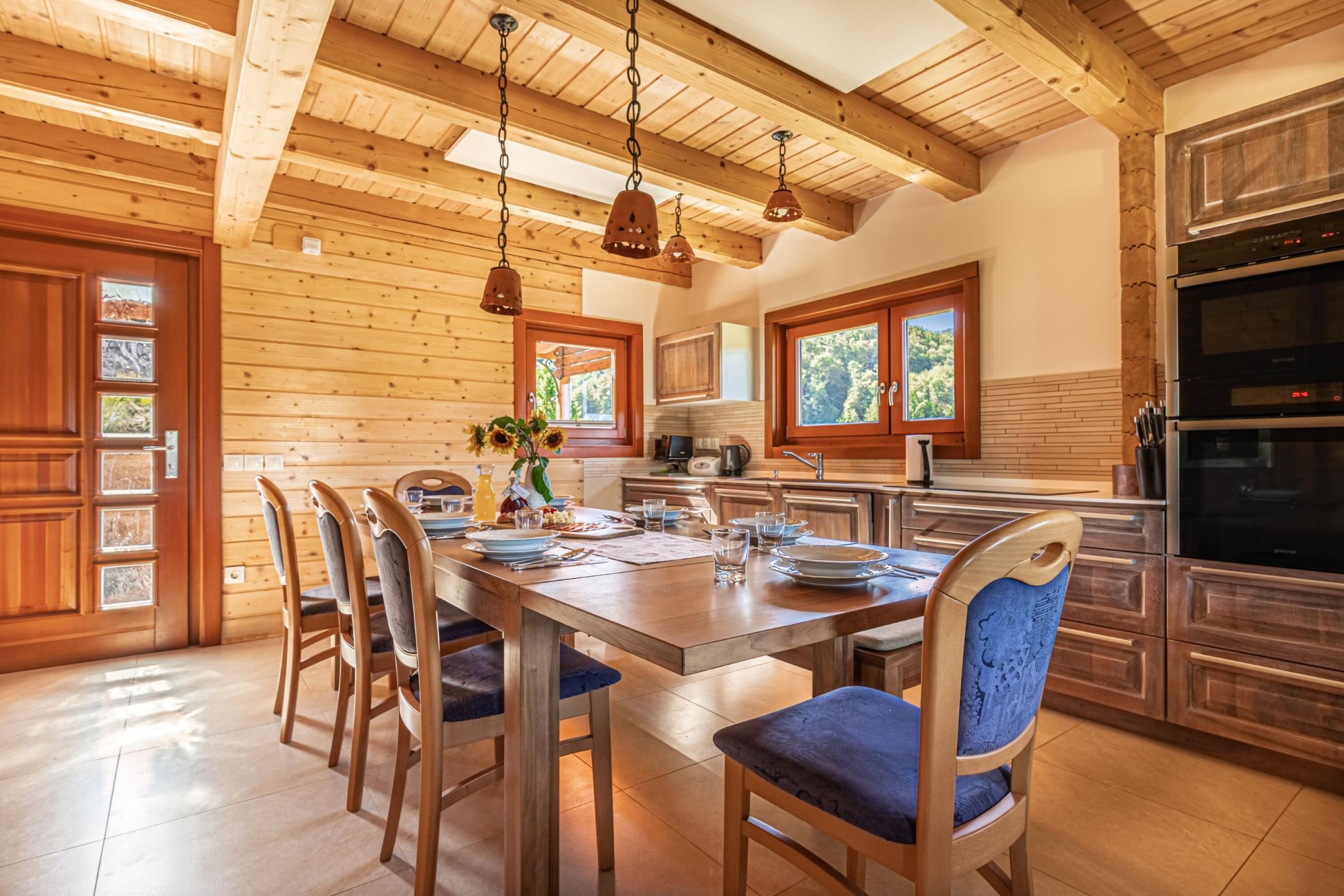 Family Chalet, Multiple Bedrooms, Mountainside (House Of Nature With Sauna And Tents) | Dining