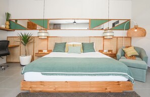 3 bedrooms, desk, laptop workspace, free WiFi - Casa 88 Villa (Canggu)