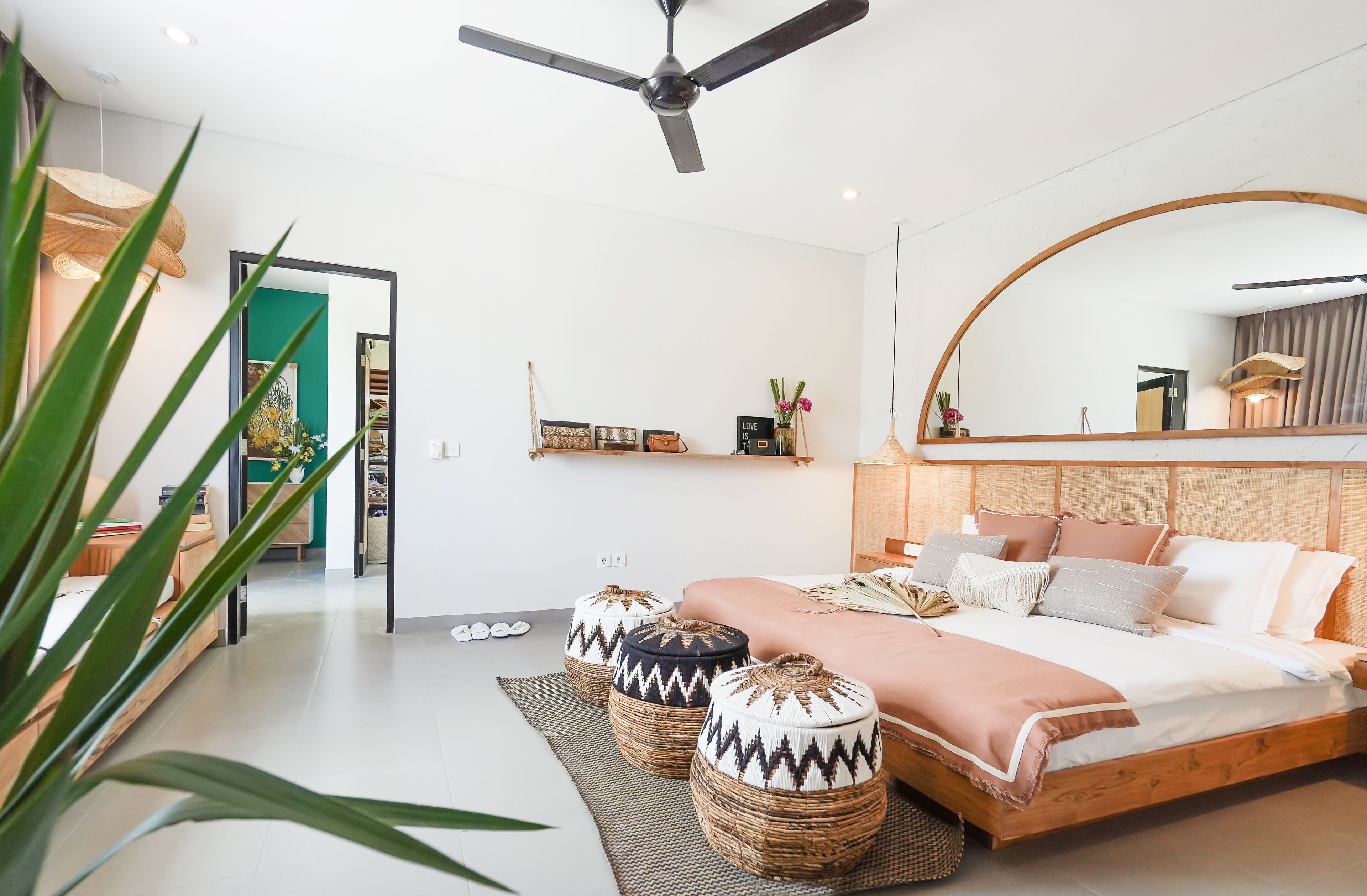 3 bedrooms, desk, laptop workspace, free WiFi