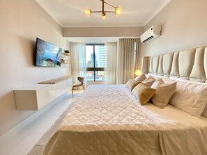 1 Schlafzimmer, Zimmersafe, Bügeleisen/Bügelbrett, Reisekinderbett