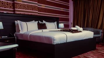 Single Room | Egyptian cotton sheets, premium bedding, down duvets