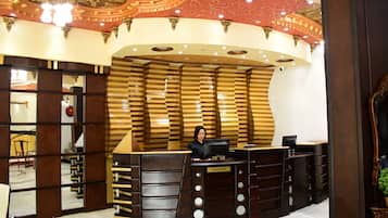 Quầy tiếp tân