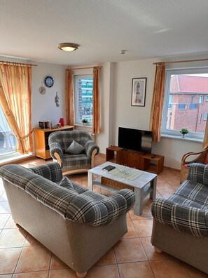 صورة غير مصنفة، 5 من 32، زرّ