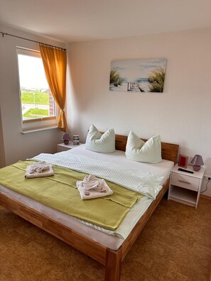 2 soverom, skrivebord og wi-fi