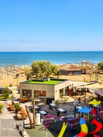 SENATOR 1 ALEZZI BEACH | Terraza o patio