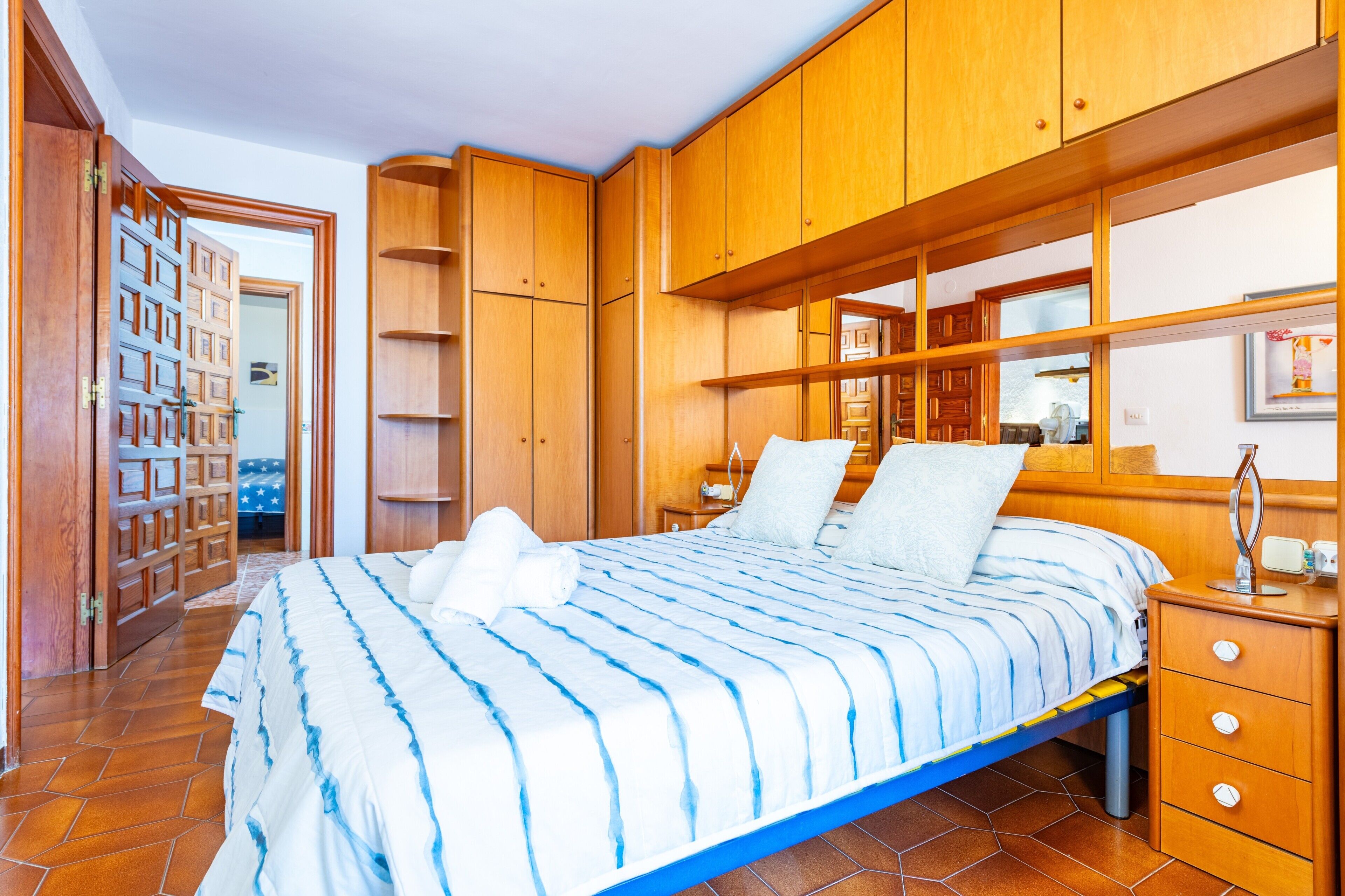 3 bedrooms, iron/ironing board, free WiFi, bed sheets