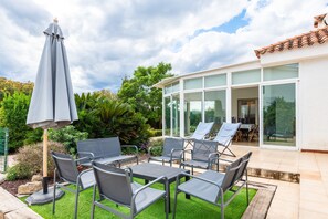 Outdoor dining - Exclusive Villa Mario with Private Pool, Wi-Fi and close to the Beach (Vinarós)