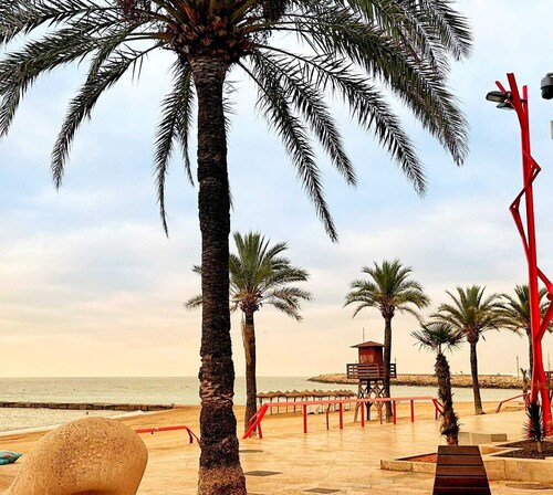 Villa Mario, avec piscine privée, Wi-Fi et proche plage.