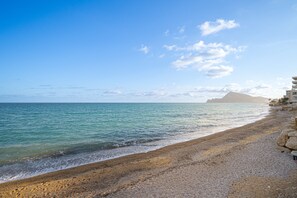 Beach nearby - Apartment Costa Bella close to the Beach with Shared Pool & Wi-Fi (Altea)
