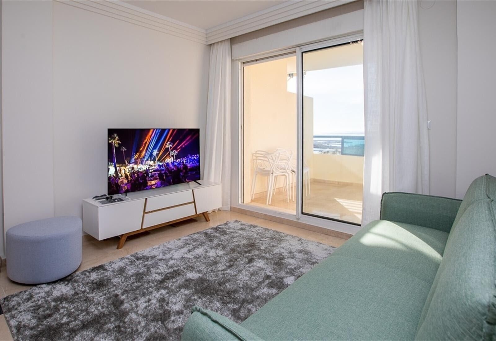 Fernseher