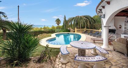 Haustierfreundliche Villa Lau Costa Blanca mit Meerblick, Pool und WLAN