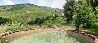 Holiday Home 'Chalet Nel Bosco' with Sea View, Shared Pool and Wi-Fi