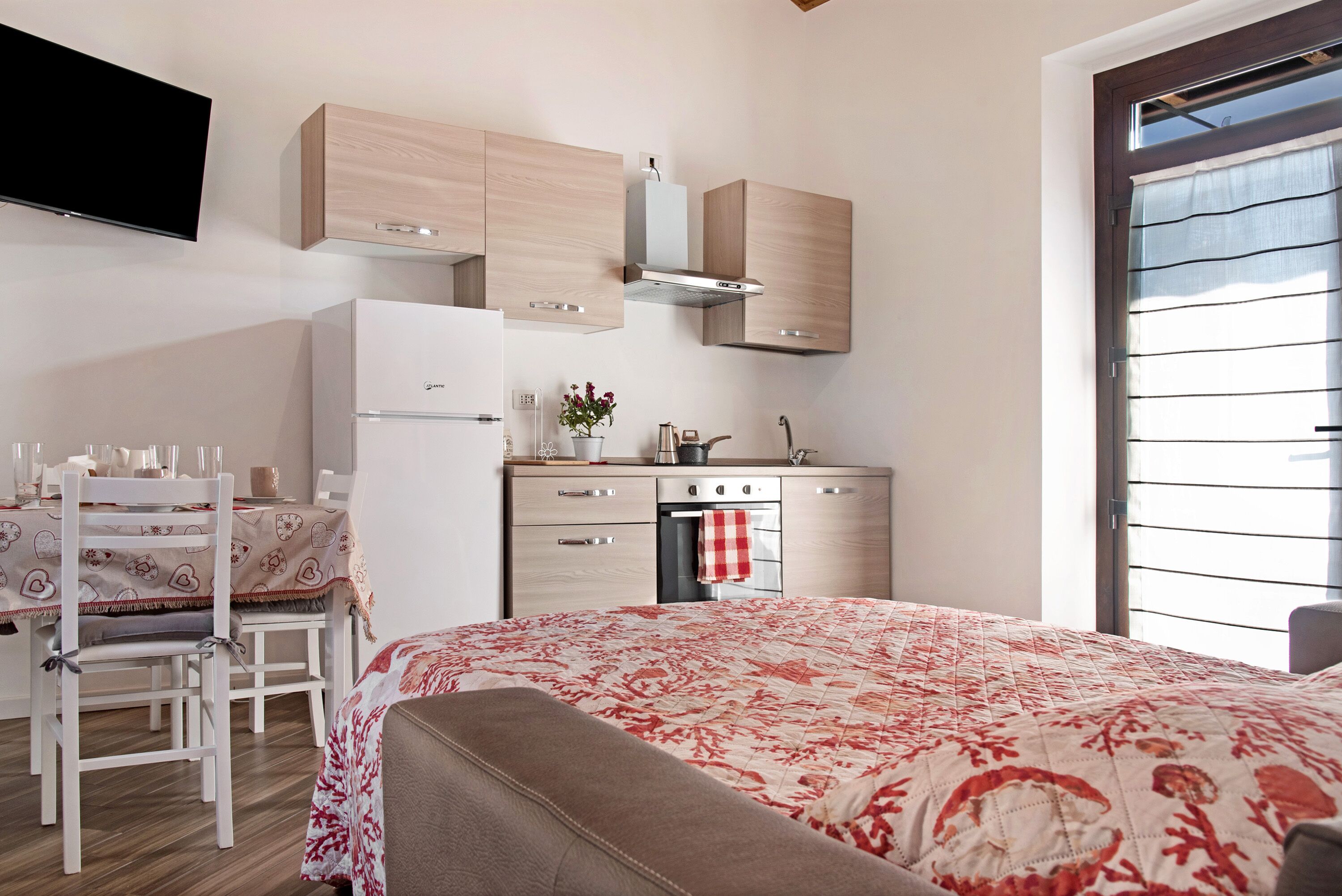 Apartment 'Linda' with Wi-Fi, Garden, Terrace & Balcony