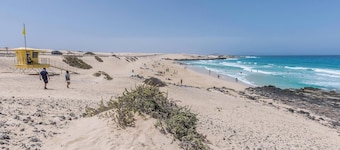 Pet-Friendly Holiday Home 'Villa Orquidea' with Mountain View, Garden & Wi-Fi