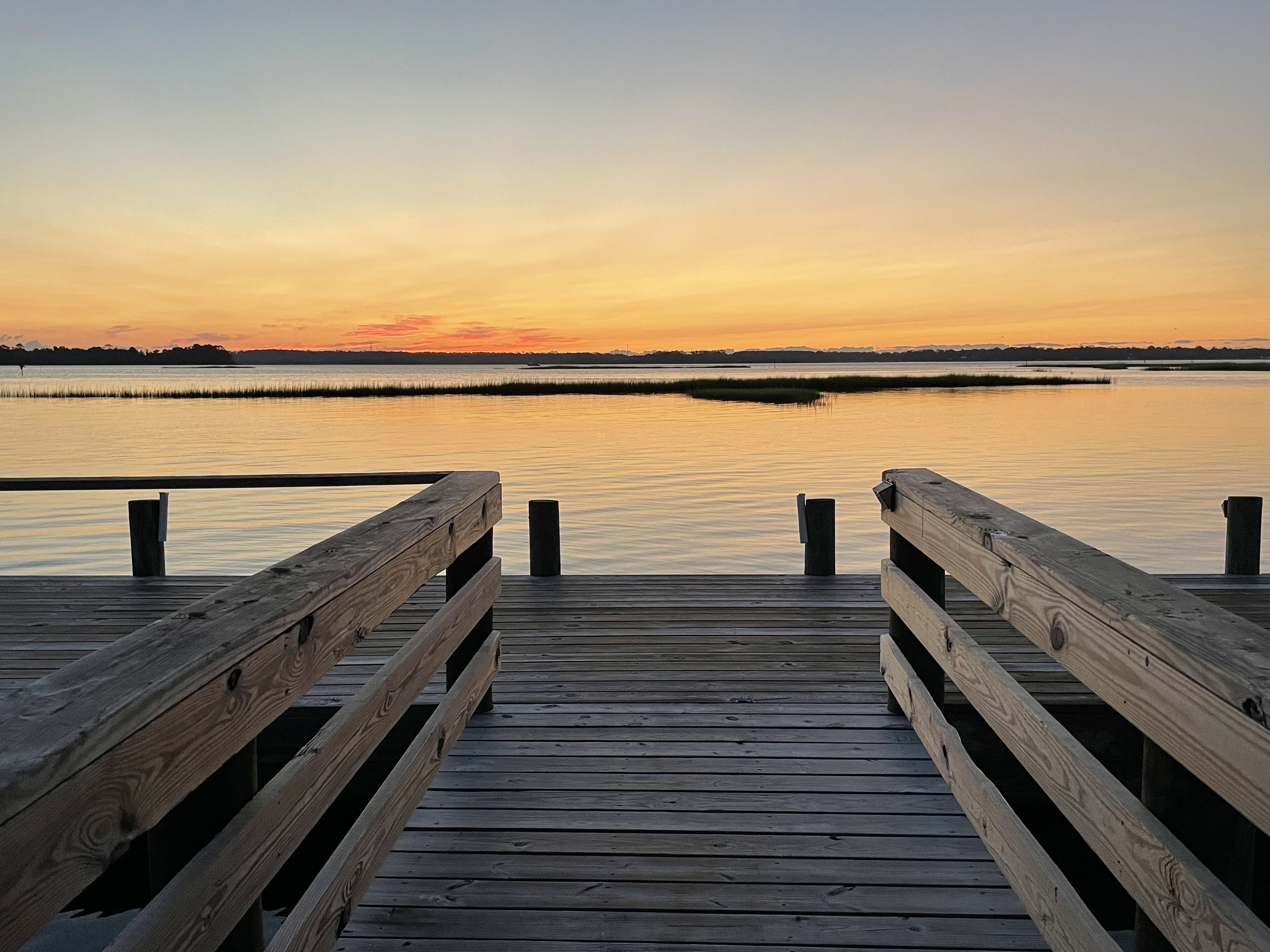Luxury Stay- Downtown Swansboro with River Views!