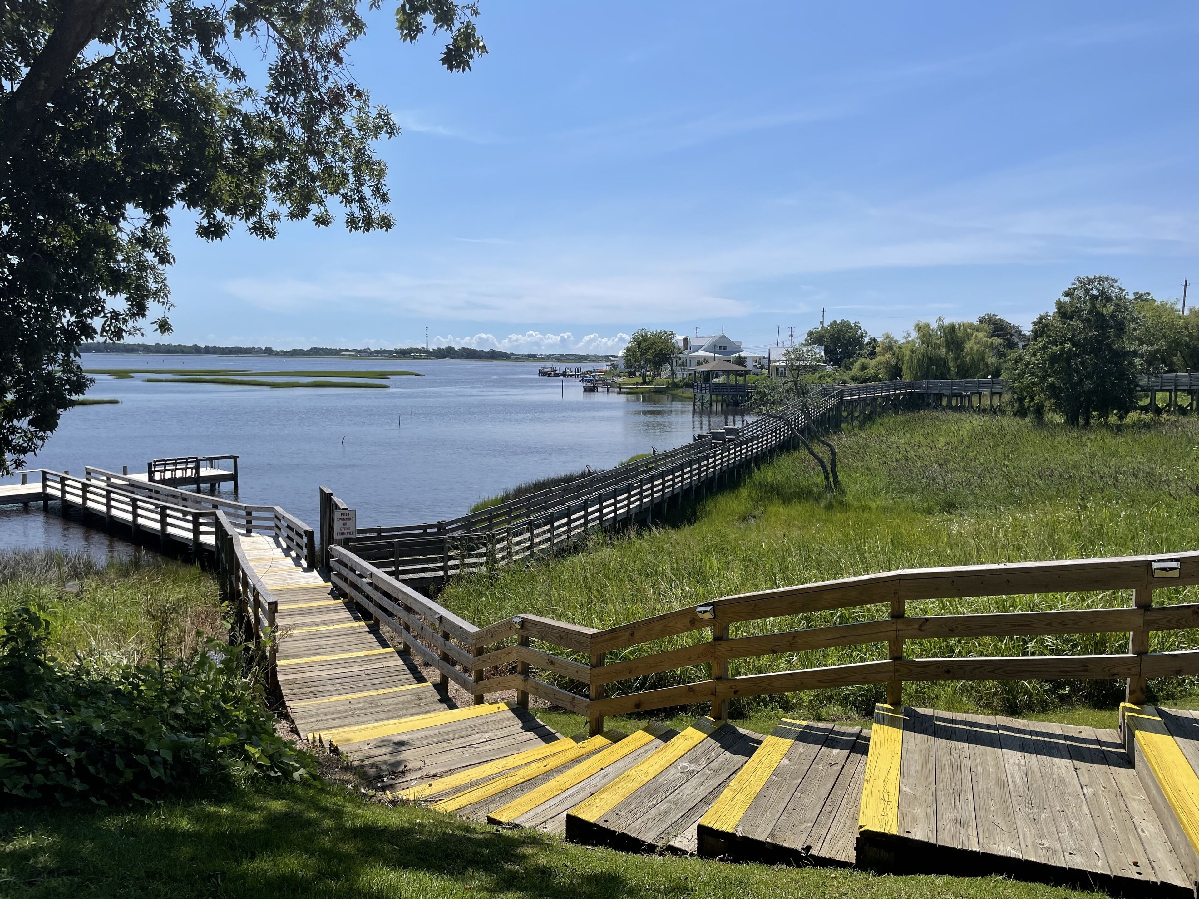 Luxury Stay- Downtown Swansboro with River Views!