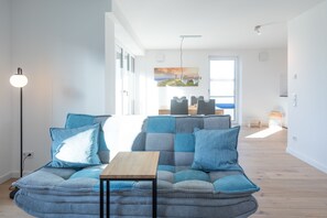 TV, fireplace - Verpuusten vacation apartment in Husum for up to 2 people (Husum)