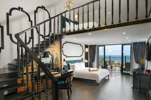 Family Suite | Premium bedding, down comforters, pillowtop beds, minibar