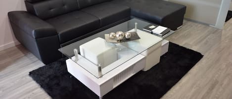 Deluxe Apartment, 1 King Bed with Sofa bed, Kitchen, Hill View | Living area | 32-inch flat-screen TV with cable channels, TV