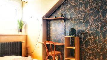 4 chambres, fer et planche à repasser, lit parapluie, Wi-Fi gratuit