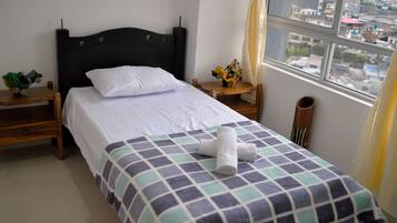 3 chambres, fer et planche Ă repasser, Wi-Fi, draps fournis