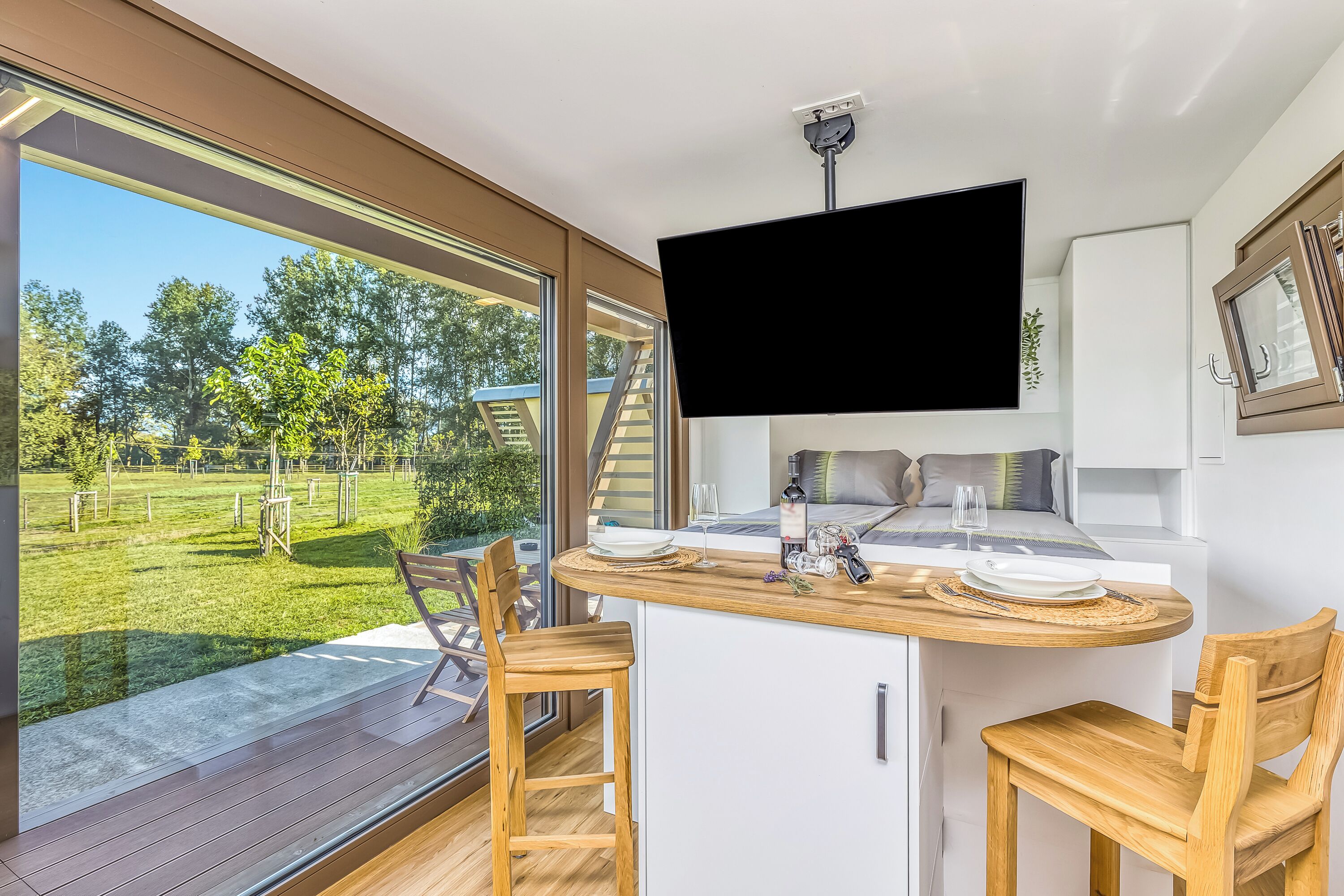 Family Studio, Mountain View (Riverside Suite Ane private beach) | Free WiFi, bed sheets