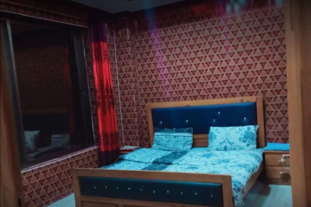 Ali's Hotel