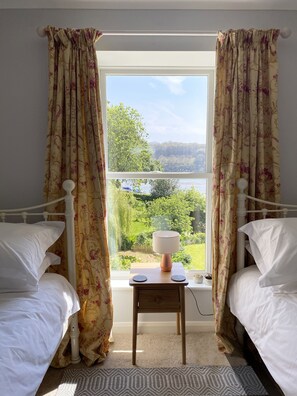 3 bedrooms, iron/ironing board, travel cot, free WiFi