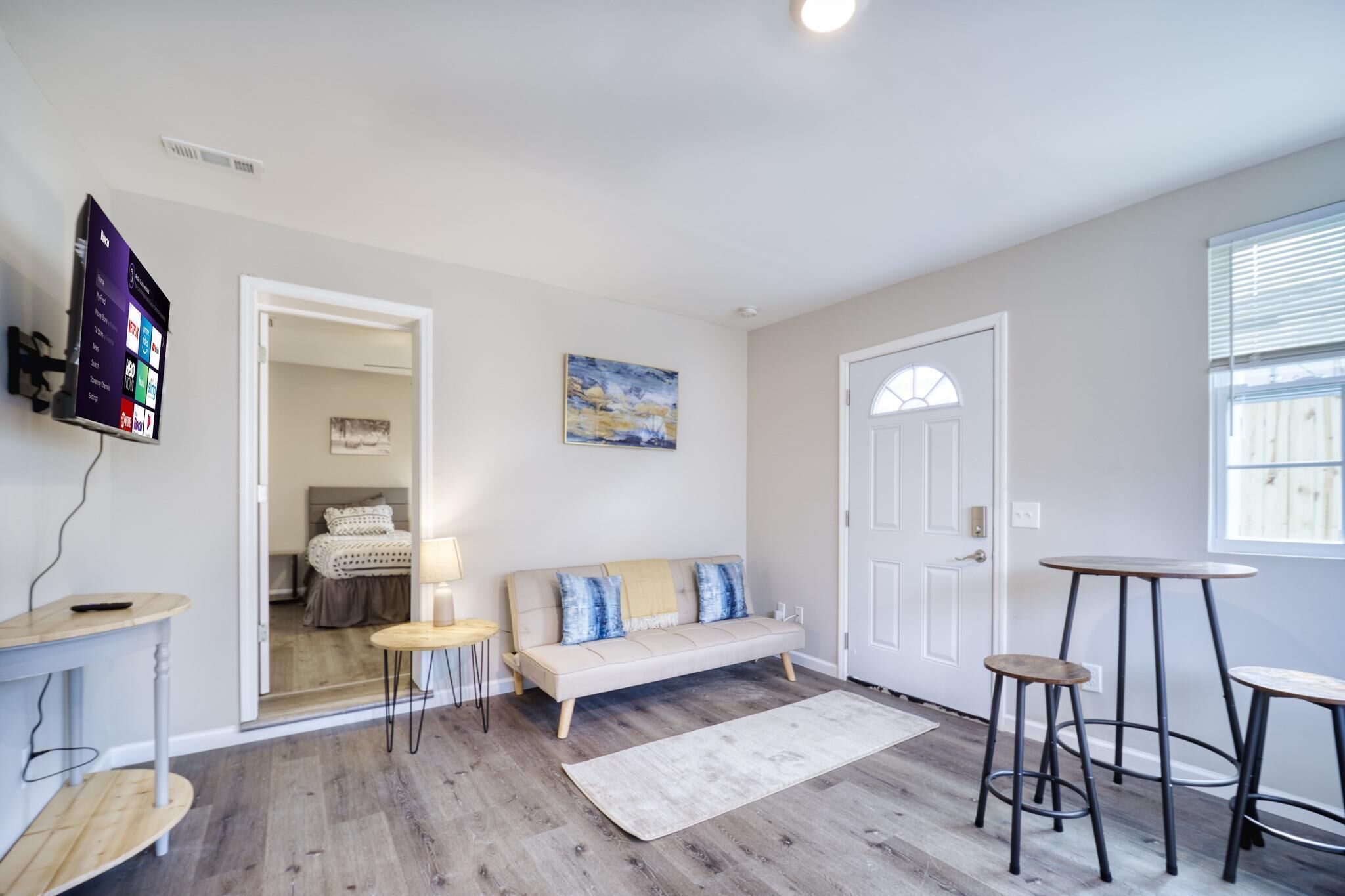 ~[C] Krispy Krashpad_Sleeps 5_Krispy Kreme~