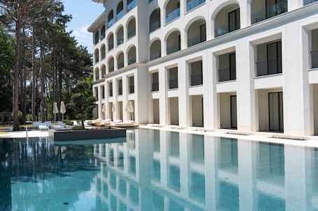 Exterior. Ensana Aquahouse Health Spa Hotel