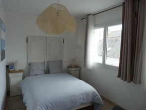 1 soverom, strykejern/-brett, reiseseng for barn og wi-fi (inkludert)