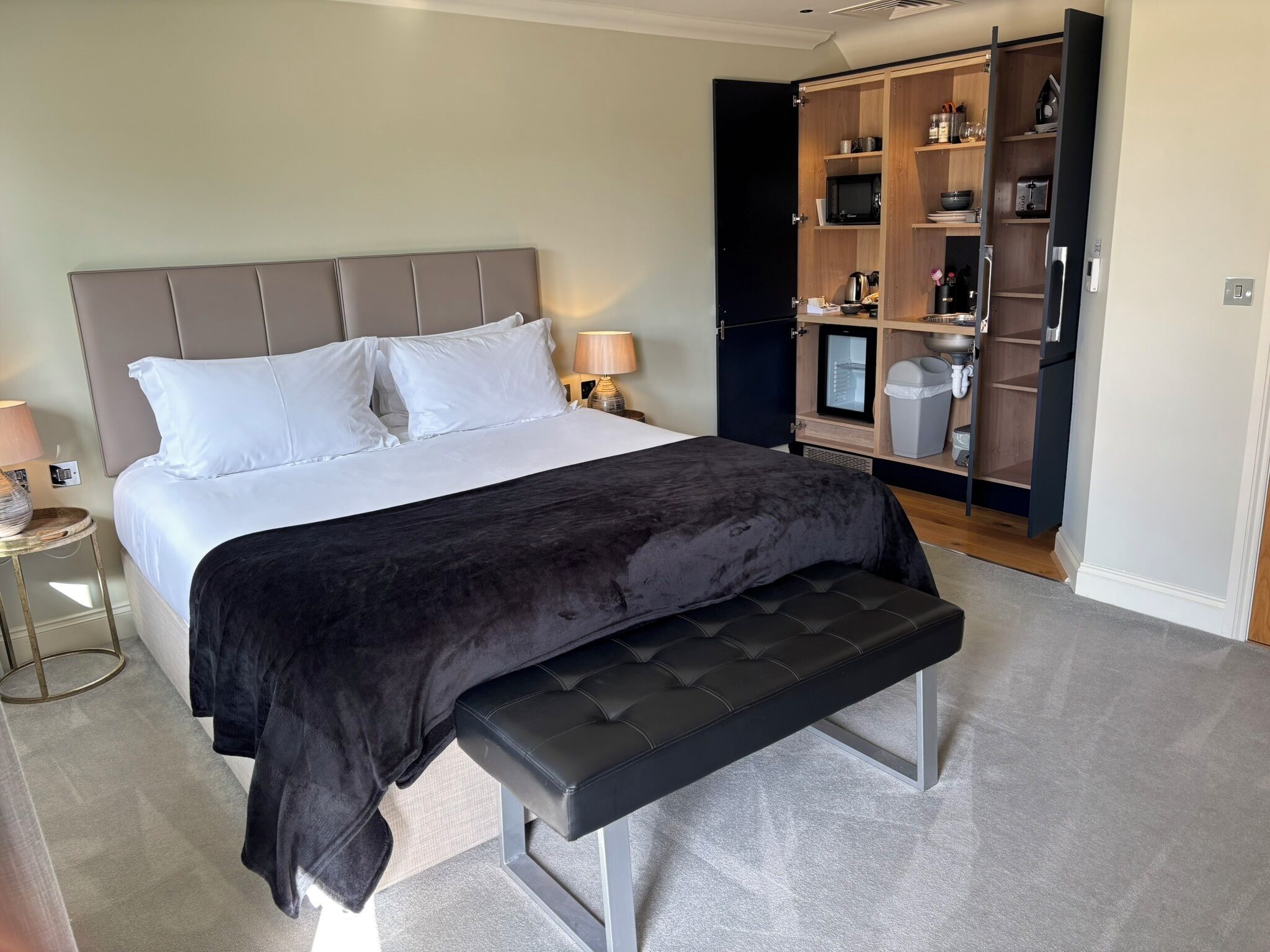 Luxury Double Room | Premium bedding, in-room safe, desk, laptop workspace