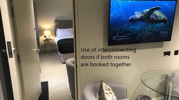 Premium bedding, in-room safe, desk, laptop workspace