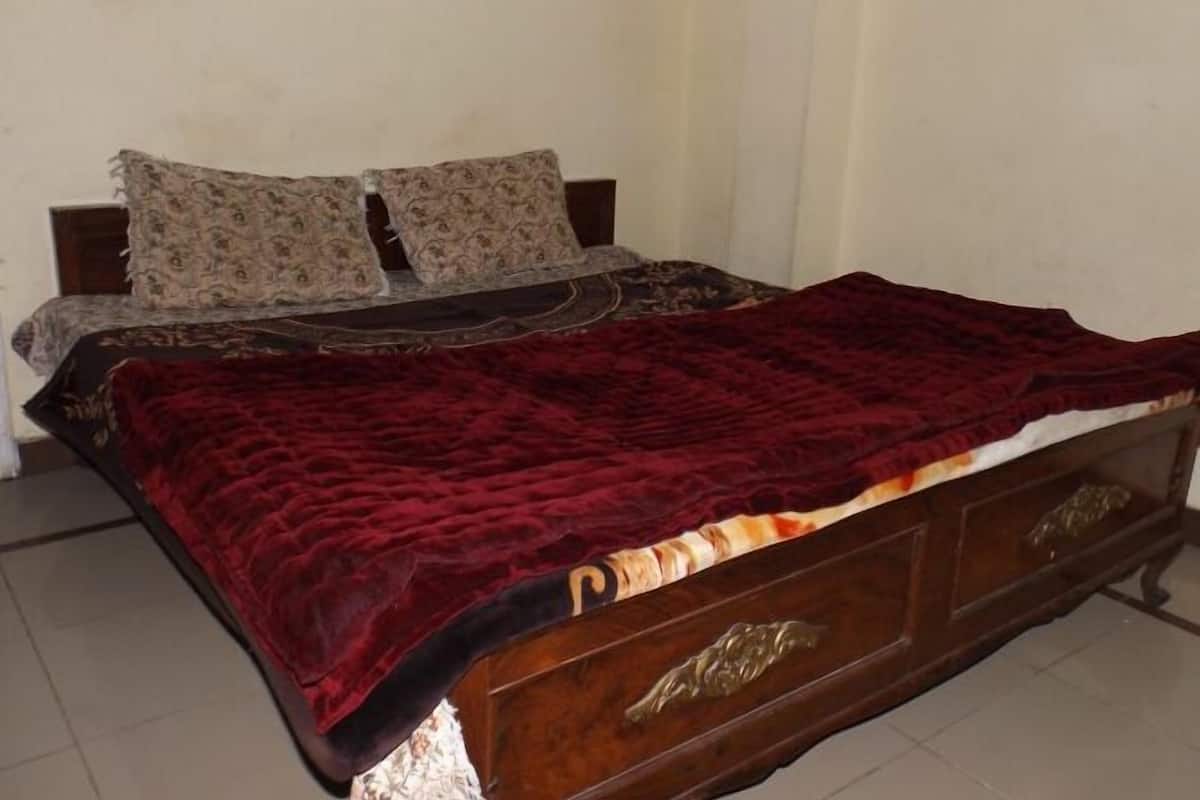 Standard Double Room | Seterika/papan seterika