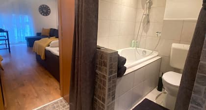 City Studio with Wifi & Netflix