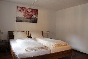 Doppelzimmer | Kostenloses WLAN, Bettwäsche