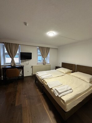 Doppelzimmer | Kostenloses WLAN, Bettwäsche