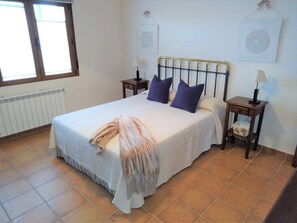 3 عدّة غرف نوم