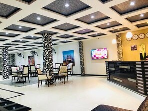 Restaurant - Comfort Inn Hotel (Sahiwal)