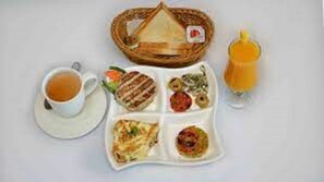 Free daily continental breakfast  - Comfort Inn Hotel (Sahiwal)