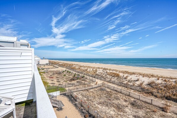 On the beach - Beachcrest 17-Oceanfront 76th St, Free WiFi, AC (Ocean City)