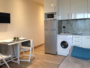 Microwave, dishwasher - AQUA II. Apt. 1 Room Terrace Pool Views. (Sanxenxo)